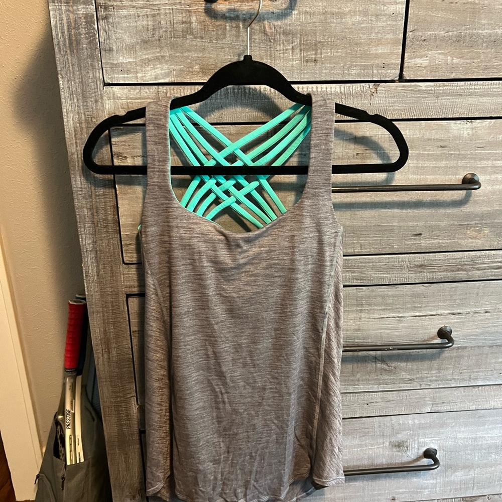 Lululemon tank